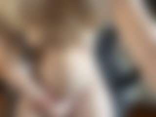 Live cam show with MilaHill - Oil on Sweet Sext