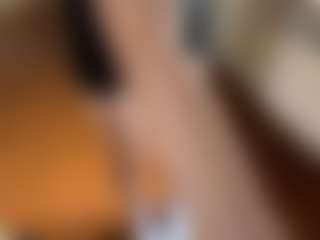 Live cam show with MilaHill - Oil on Gym Cam Girls