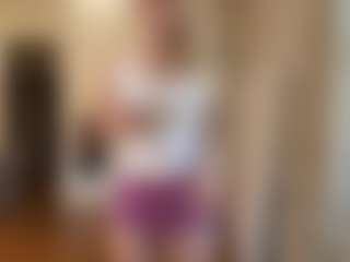 Live cam show with MilaHill - Teasing on Camsoda