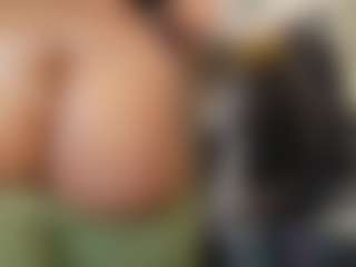 Chocolate Bunny's Live Sex Cam Show