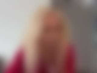 Live cam show with PenelopeMitchell - Granny Dildo on Chatstar