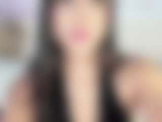 Live cam show with Dafnne-Hills - Striptease on Mixed Magazine Live