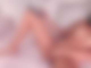 Live cam show with Dafnne-Hills - Thin on Camsoda