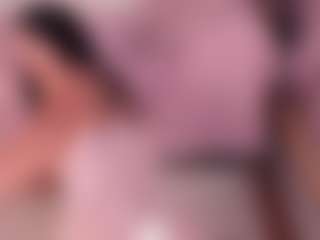 Live cam show with Dafnne-Hills - Brown Eyes Teen (18+) on Camsoda