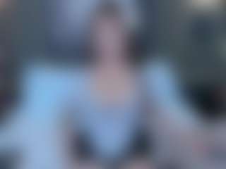 Live cam show with charlote-rossee - Moaning on Dare Cams