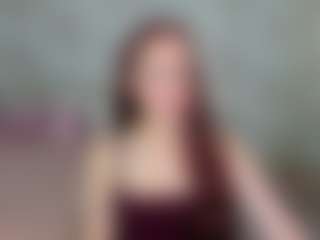Live cam show with HotMariam - Sucking on Fit Hotties
