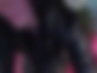Live cam show with Mistress Jolie - Average on SmokeAndPoke