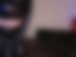 Live cam show with Mistress Jolie - Blue Eyes on Sweet Sext