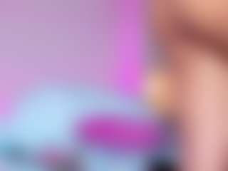 Live cam show with Pame - Ebony Small Tits on Camsoda