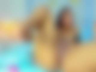 Live cam show with Pame - Striptease on TeamSkeetLive