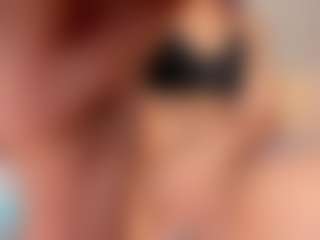 Live cam show with Pame - Ebony Small Tits on Mixed Magazine Live