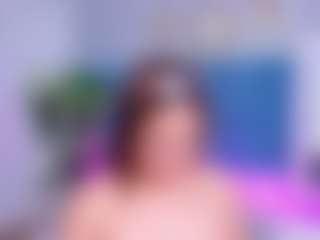 Live cam show with SaraaAlvarexz - Striptease Latina on livesexfox.com
