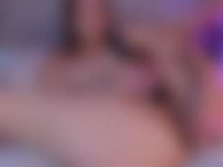 Live cam show with SaraaAlvarexz - Anal on Free Soda
