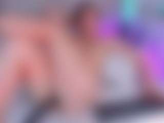 Live cam show with SaraaAlvarexz - Strip Red Hair on Camsoda