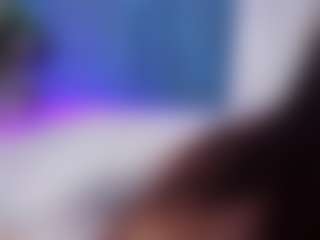 Live-Cam-Show mit SaraaAlvarexz - Drinking auf Camsoda