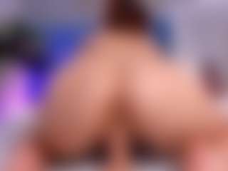SaraaAlvarexz's Live Sex Cam Show