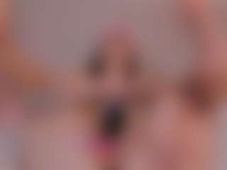 SaraaAlvarexz's Live Sex Cam Show