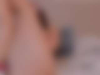 Live cam show with SaraaAlvarexz - Sexwebcam on https://playwithruby.com