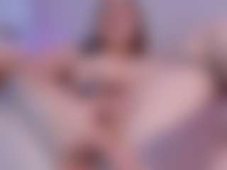 Live cam show with SaraaAlvarexz - Average on milfzrlive.com
