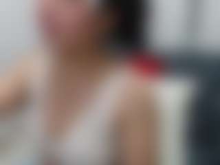 Live cam show with Velvet - Shaved on Camsoda