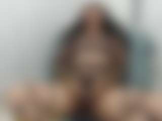 Live cam show with Velvet - Shaved on Gym Cam Girls