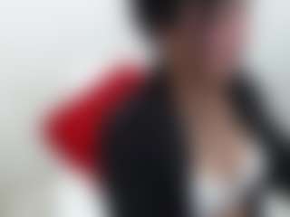Live cam show with Velvet - Shaved on Camsoda