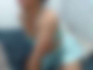 Live cam show with Velvet - Athletic Middle Aged on Camsoda