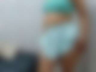 Live cam show with Velvet - Petite Toys on SinfulBabes