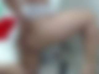 Live cam show with Velvet - Butt Plug on madthumbs