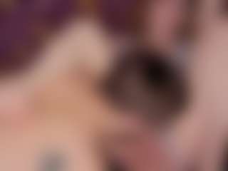 Live cam show with Ambielicious - Double Penetration on livesuperchat.net