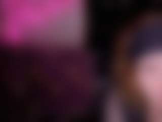 Live cam show with Ambielicious - Petite Toys on Camsoda