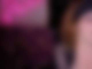 Live cam show with Ambielicious - Strip MILF on Milfs Live