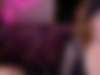 Live cam show with Ambielicious - Deepthroat on Camsoda