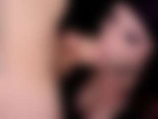 Live cam show with Ambielicious - Squirt on Camming Site