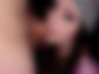 Live cam show with Ambielicious - Tease MILF on dropp.cam