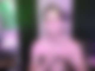 astren-villo's Live Sex Cam Show