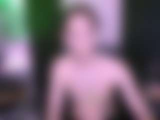 astren-villo's Live Sex Cam Show