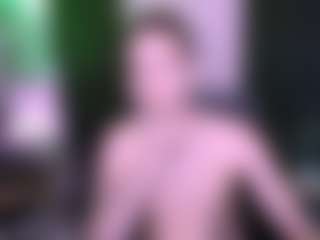 astren-villo's Live Sex Cam Show