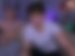 astren-villo's Live Sex Cam Show