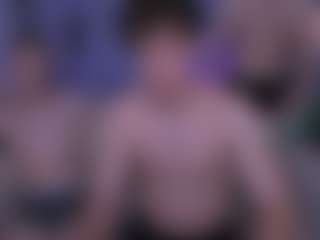 astren-villo's Live Sex Cam Show