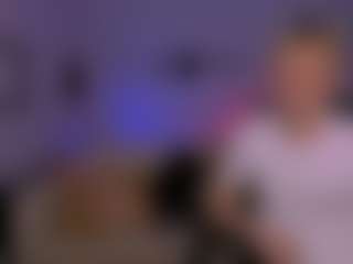 astren-villo's Live Sex Cam Show
