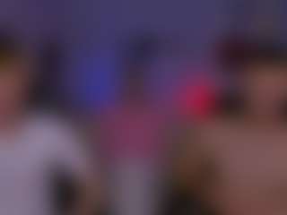 astren-villo's Live Sex Cam Show