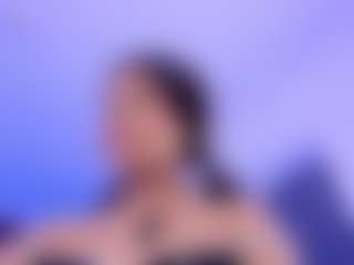 Elenna-salvatoree's Live Sex Cam Show