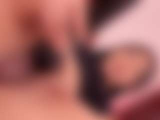 Live cam show with Elenna-salvatoree - Cute on AdultVida.com