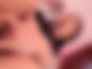 Elenna-salvatoree's Live Sex Cam Show