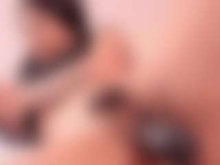 Elenna-salvatoree's Live Sex Cam Show