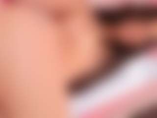 Elenna-salvatoree's Live Sex Cam Show