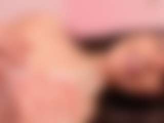 Elenna-salvatoree's Live Sex Cam Show