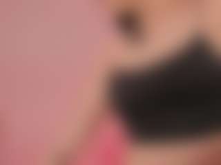 Elenna-salvatoree's Live Sex Cam Show