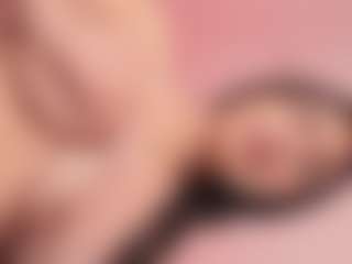 Elenna-salvatoree's Live Sex Cam Show